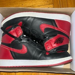Size 9.5 Jordan Retro high OG